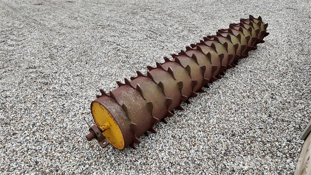 Cousins 3.25m Toothed Packer Roller, Storbritannien - Brugte tromler ...